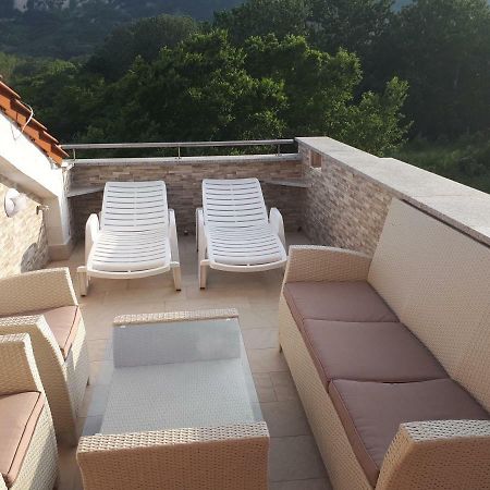 Ruzmarinka 4* Apartment บัชกา ภายนอก รูปภาพ